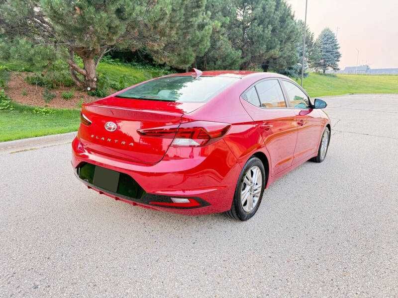 2019 Hyundai Elantra SEL
