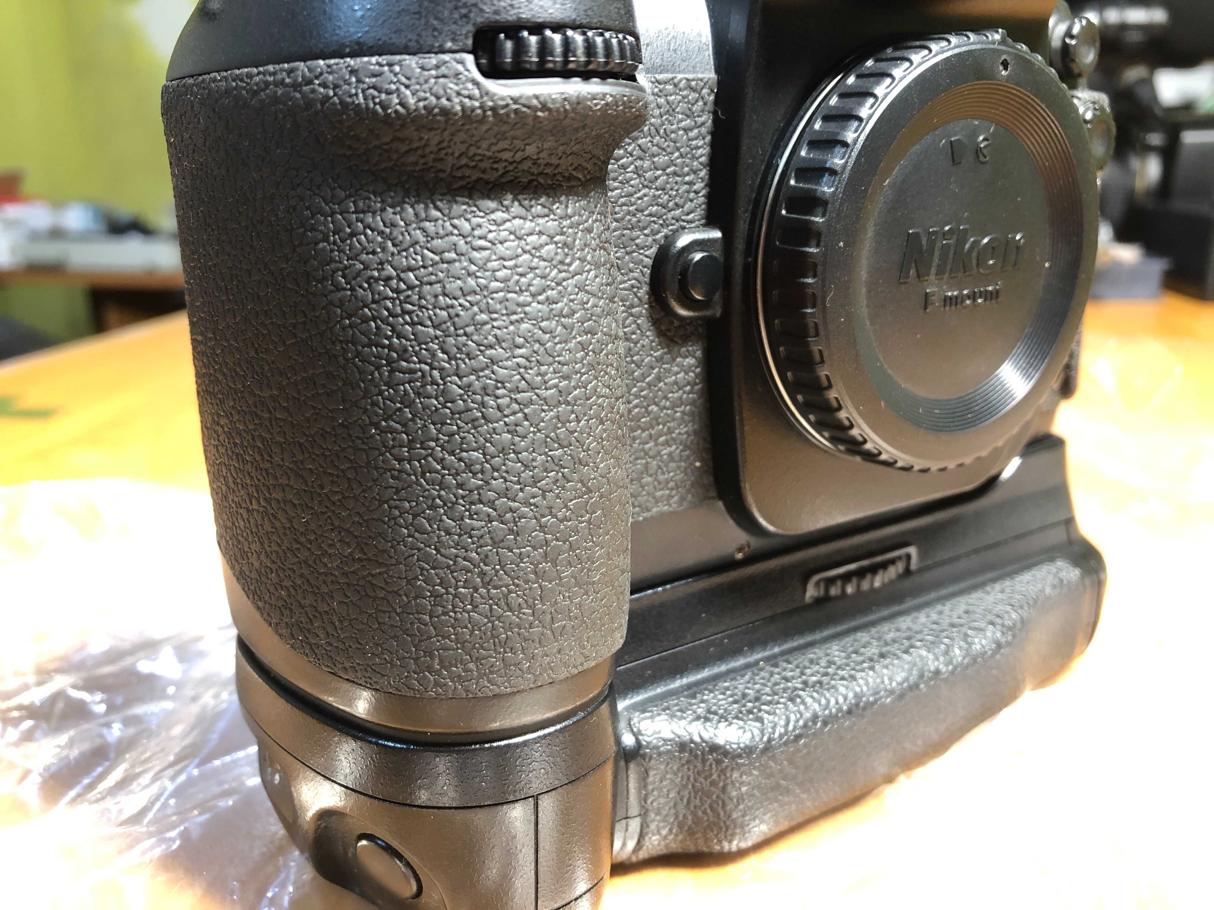 Aparat Lustrzanka Nikon F100 Body, Jak Nowy, Nieużywany po Serwisie