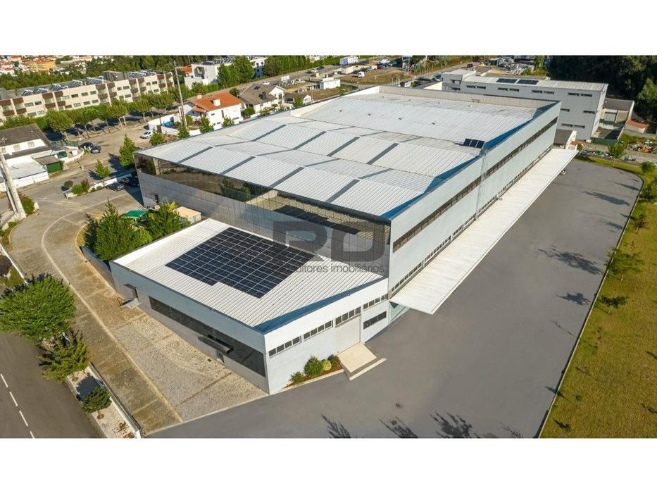 Armazém moderno em Santa Maria da Feira