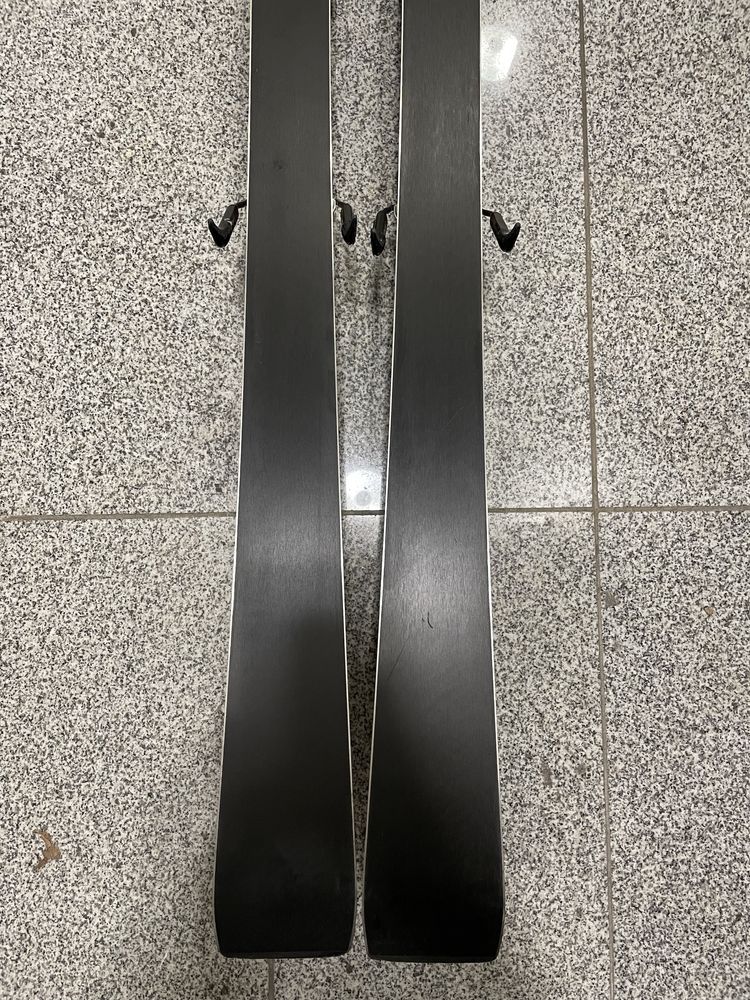 Atomic Redster S9 Revoshock S 165 cm 2023