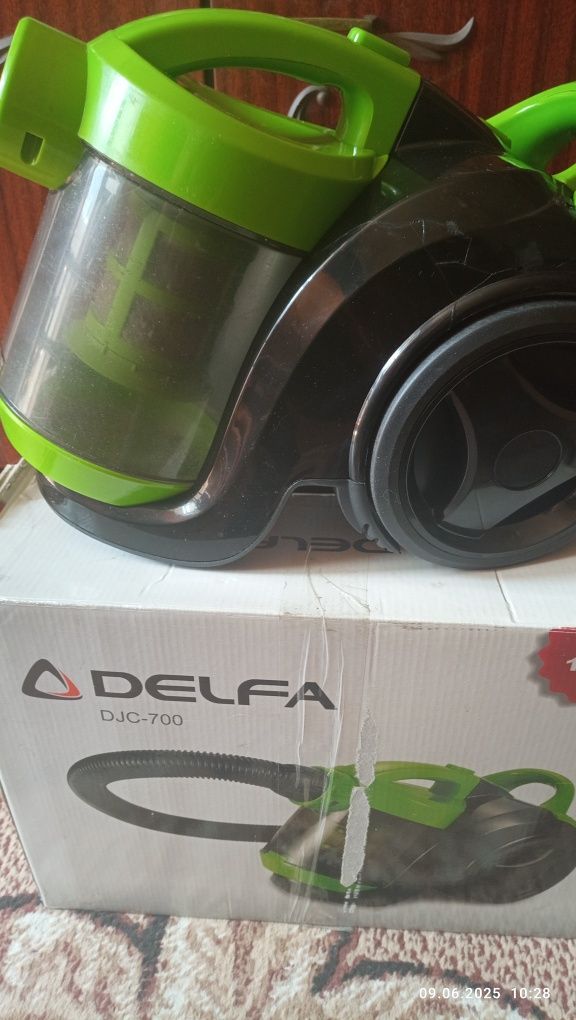 Пылесос Делфа 1600w