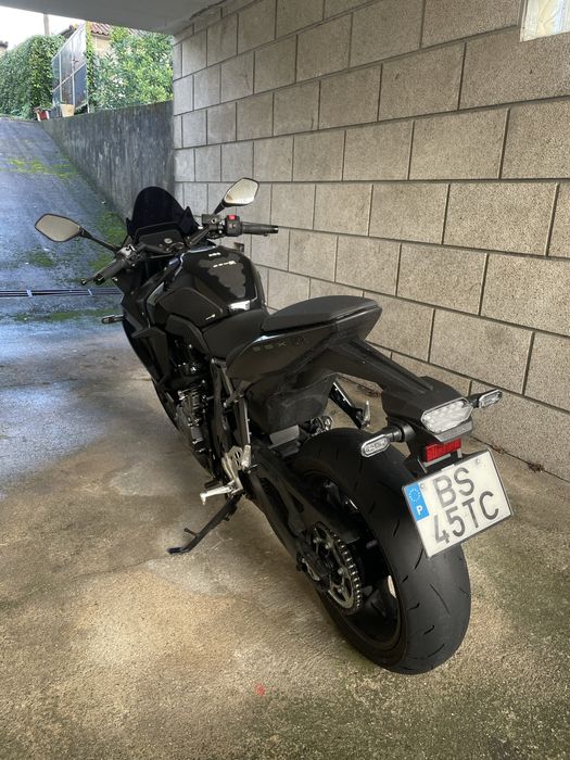 Suzuki GSX8R 2025 - Poucos kms!!