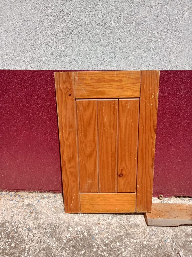 Portas de madeira maciça