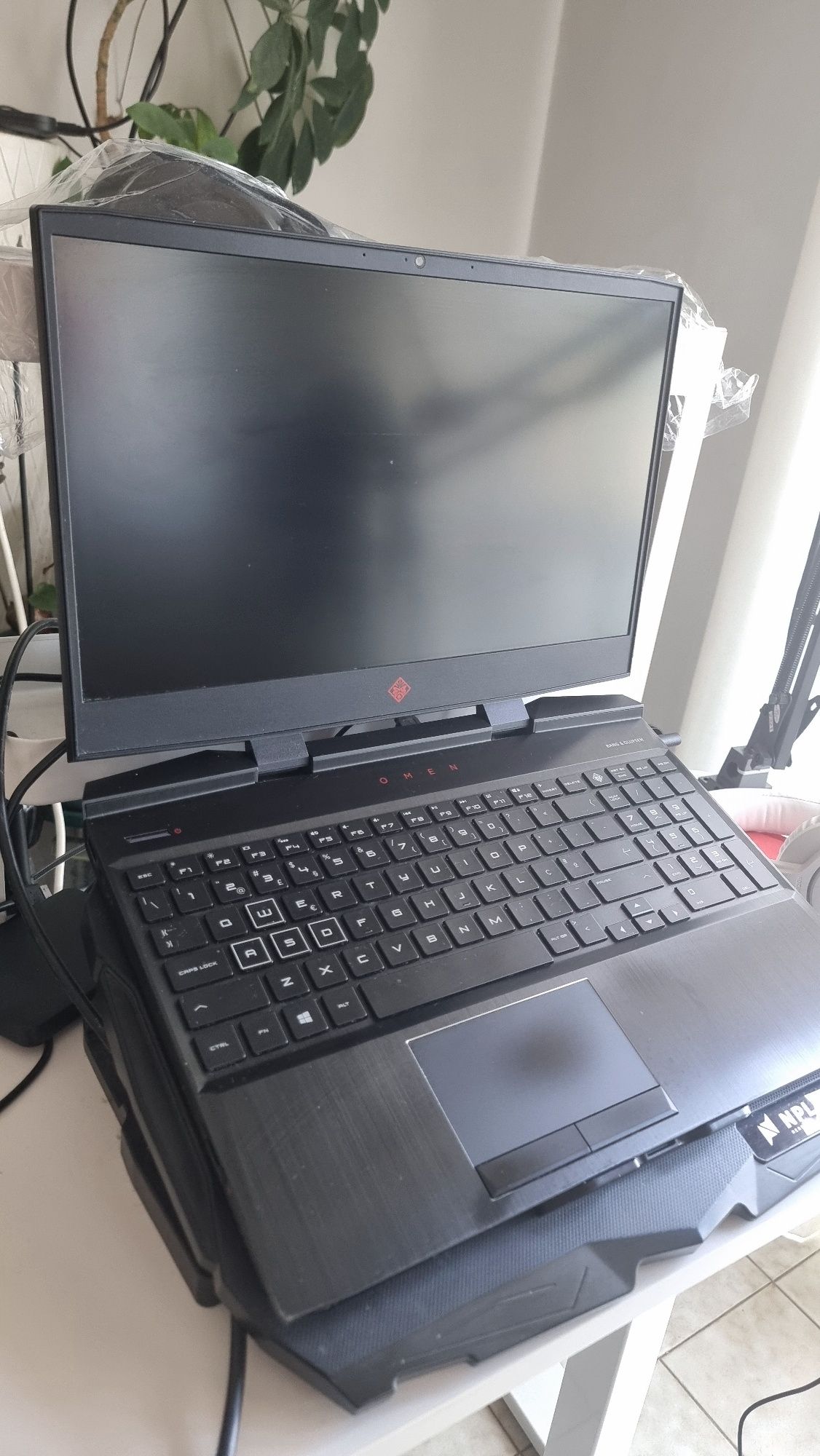 Computador HP OMEN 15 (MT bom estado-estimado)