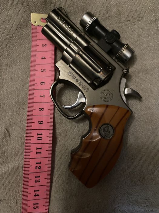 Зажигалка запальничка пістолет