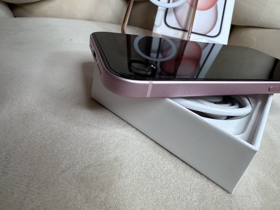 iPhone 15 128GB Różowy – Stan jak nowy