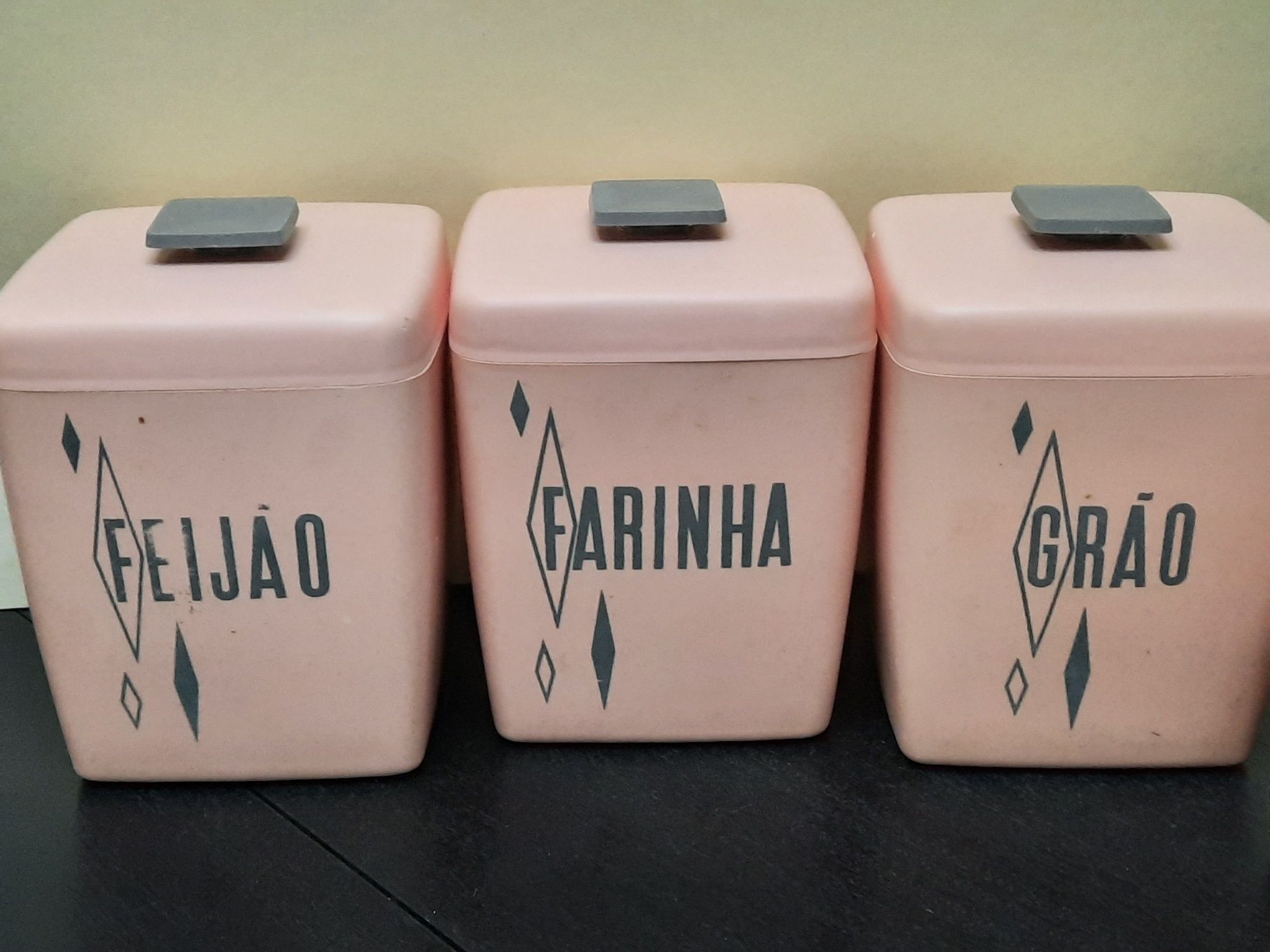 Conjunto vintage de caixas de cozinha