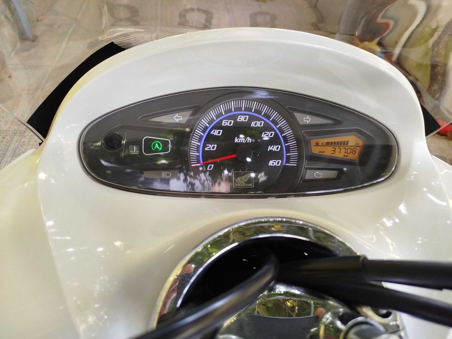 Honda PCX 125 de 2012 como nova