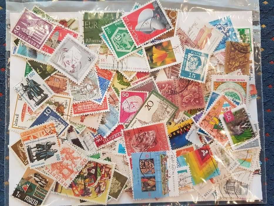 Lotes de 5000 selos de todo o mundo