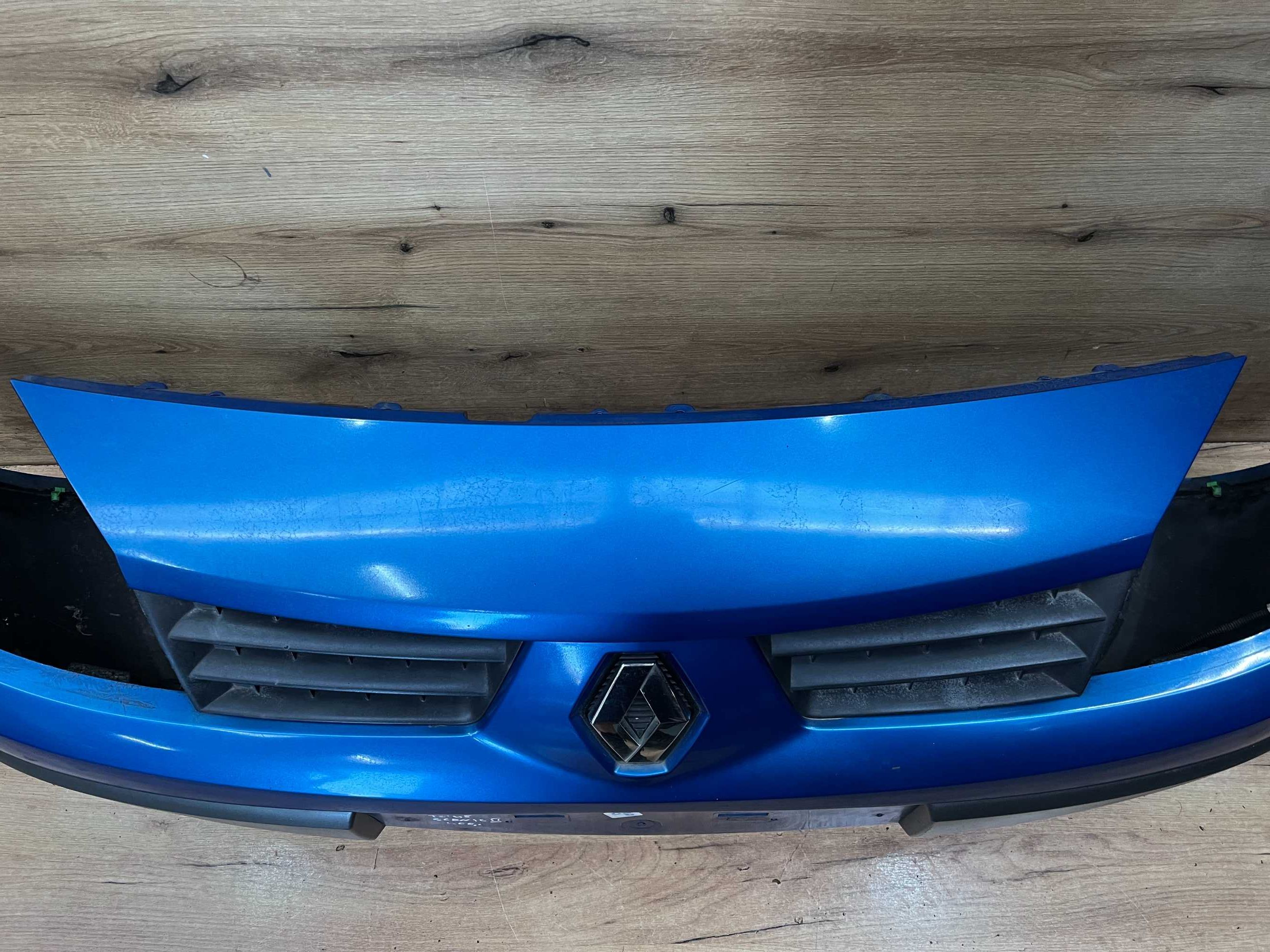 Zderzak przedni Renault Scenic II kolor tei45