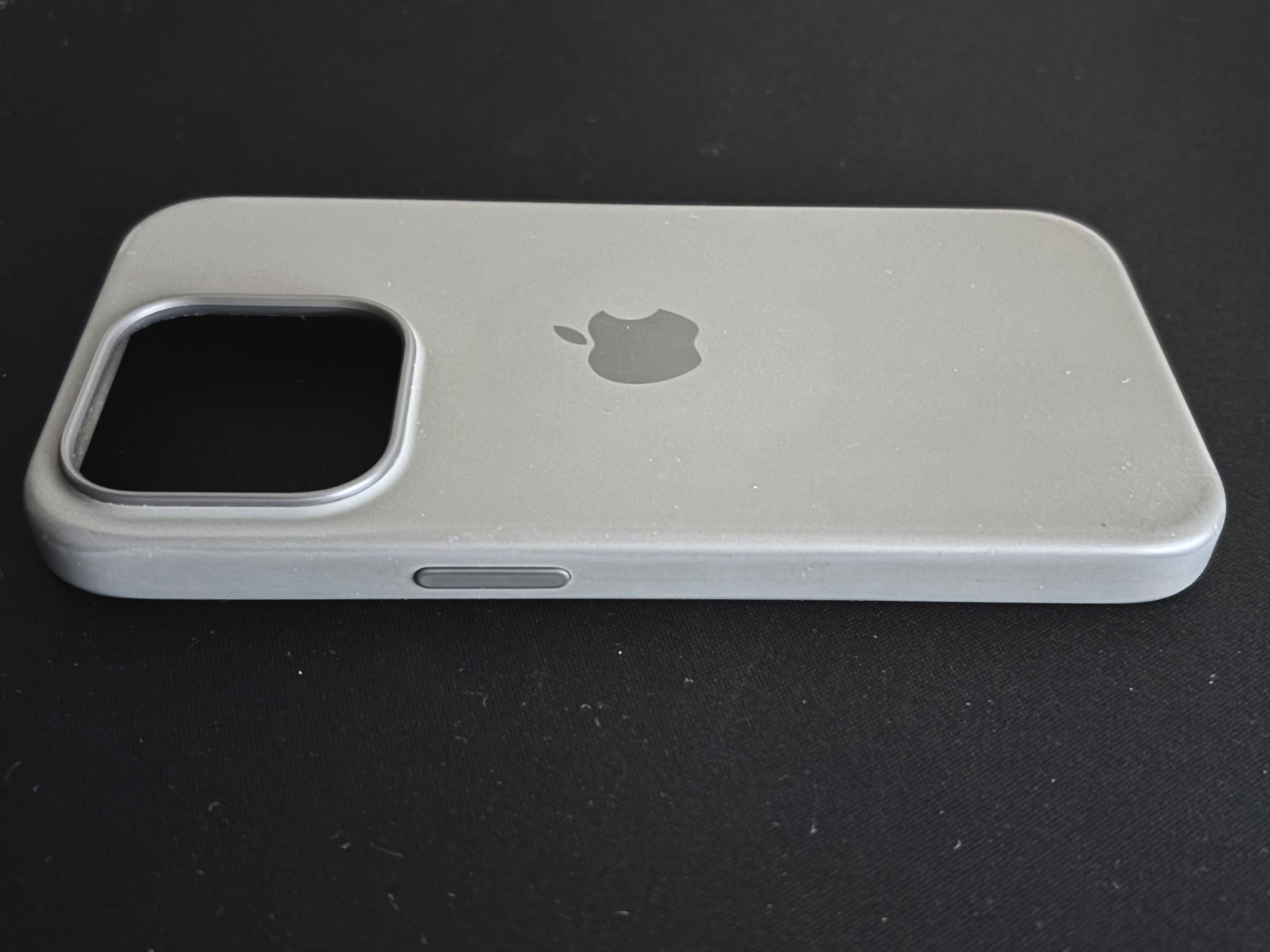 Capa Silicone Apple Original com MagSafe para iPhone 15 Pro