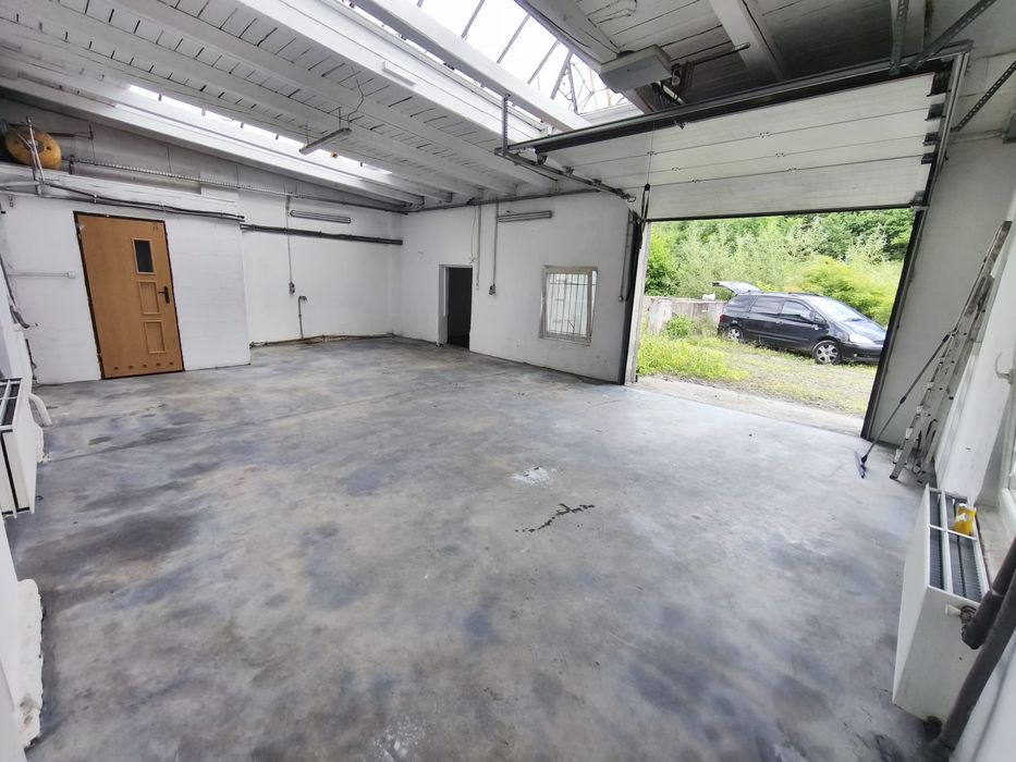 Hala garaż pomieszczenie ok 100m2 w bielawie