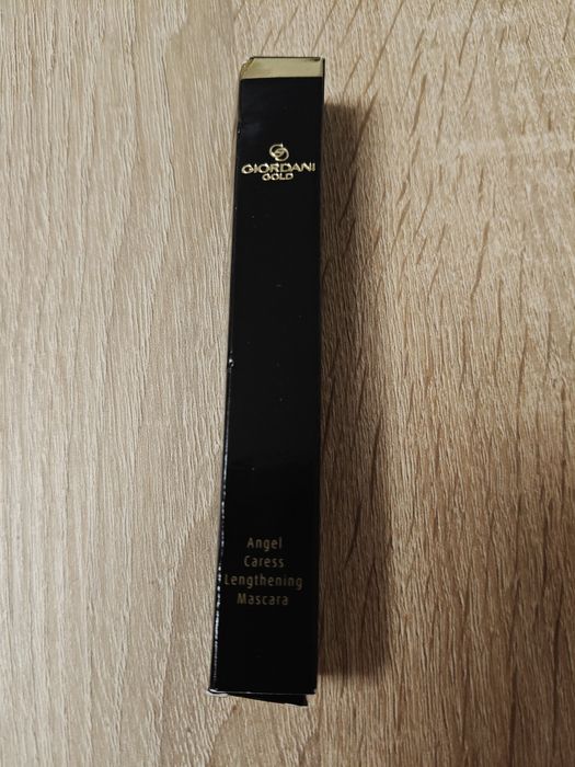 Wydłużający tusz do rzęs Giordani Gold Angel Caress