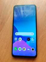 Телефон realmi 6