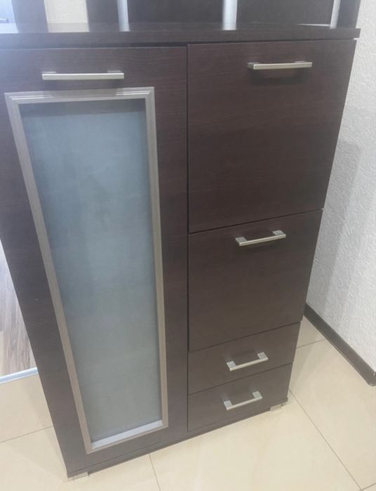 Zestaw mebli i szafka :))