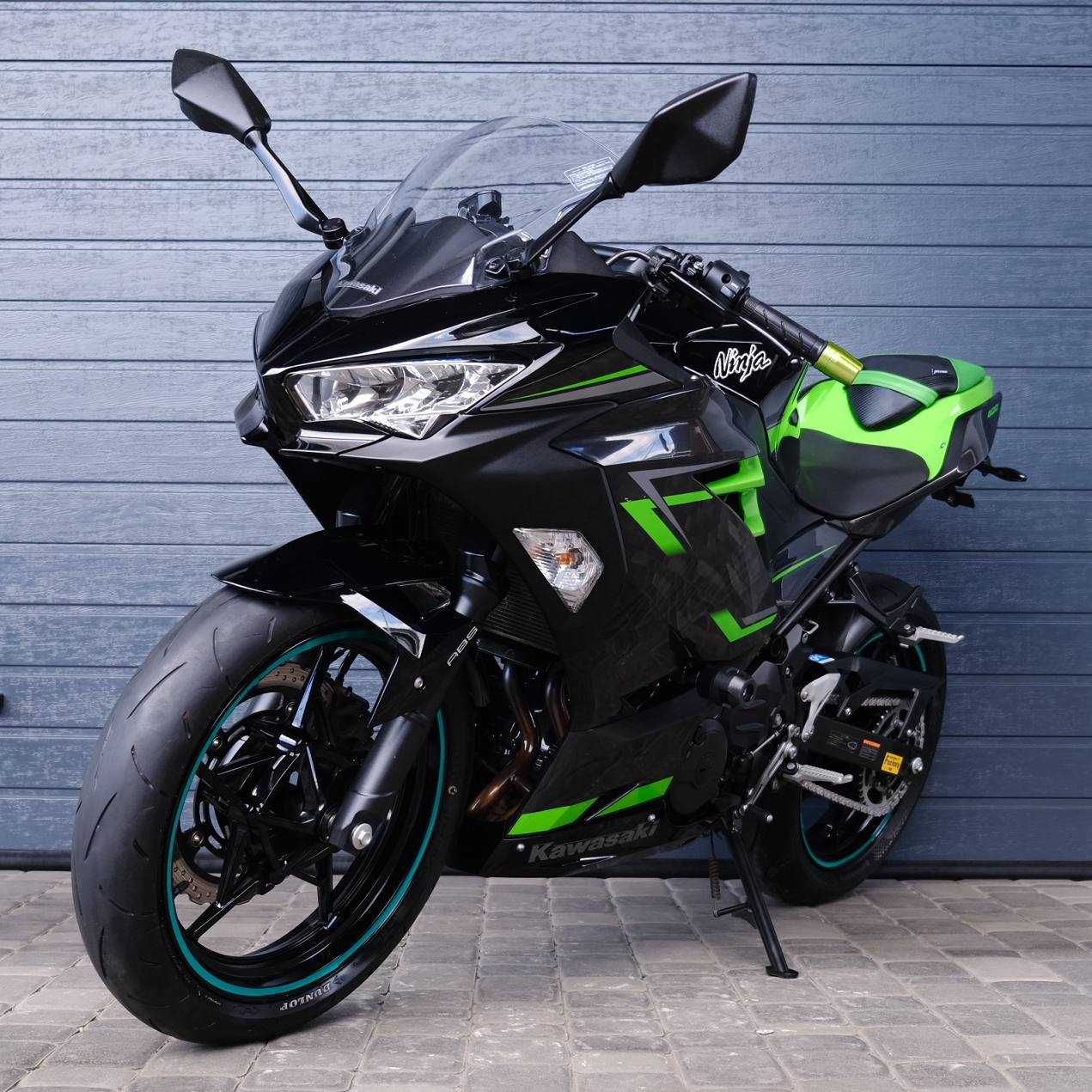 Продам мотоцикл Kawasaki Ninja 400 (9817)