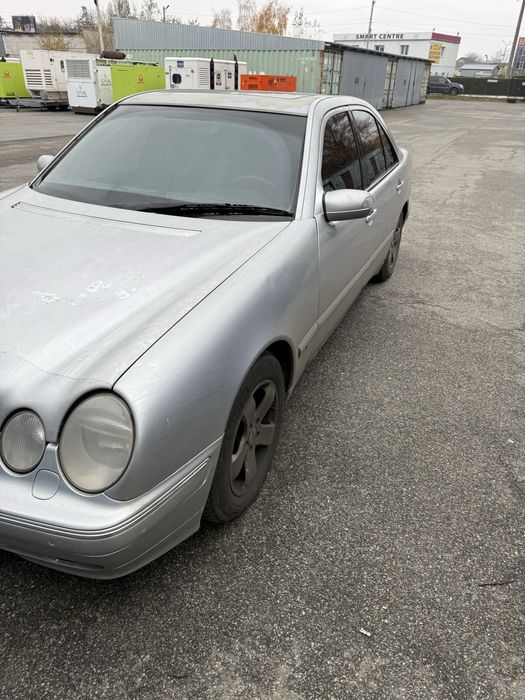 Мерседес w210 e320