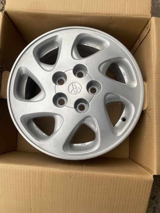 Диски Toyota б/у оригинал