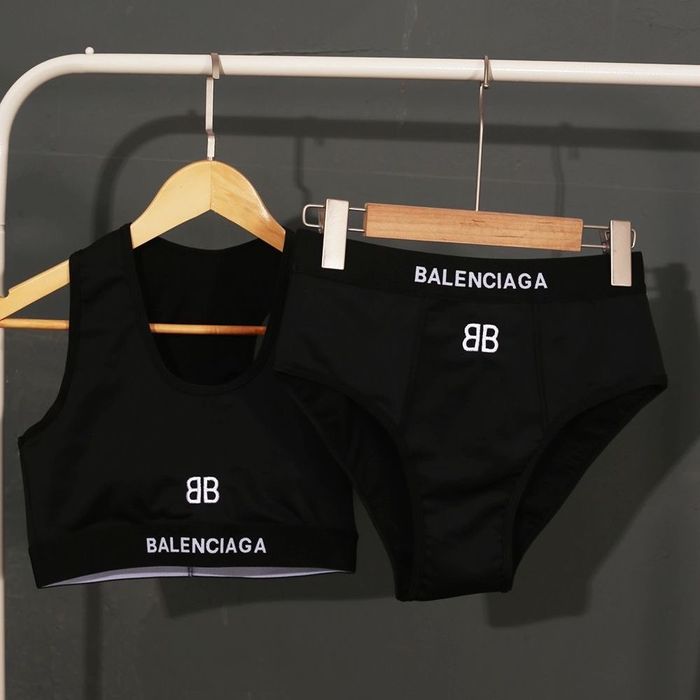 Купальник Balenciaga Баленсіага чорний спортивний топ баленсиага