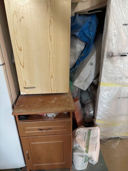 Продам кухонный гарнитур на дачу