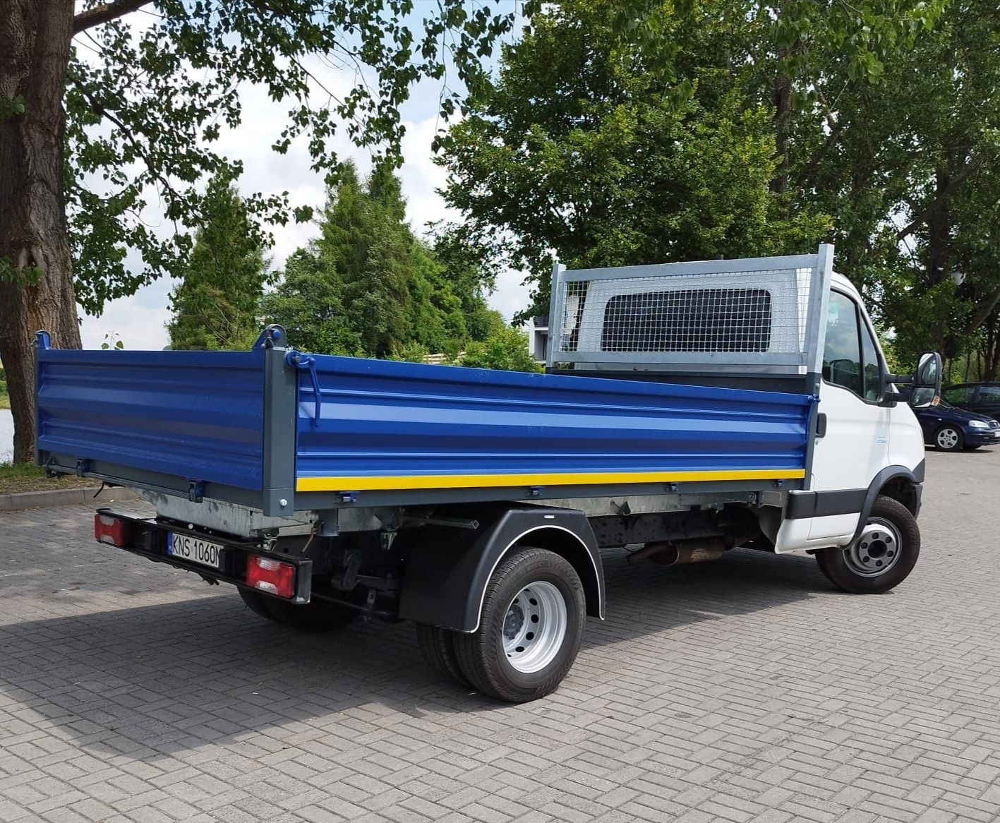 Iveco Daily 65c15 35c15 do 3.T wywrotka kiper 3 strony nowy klima