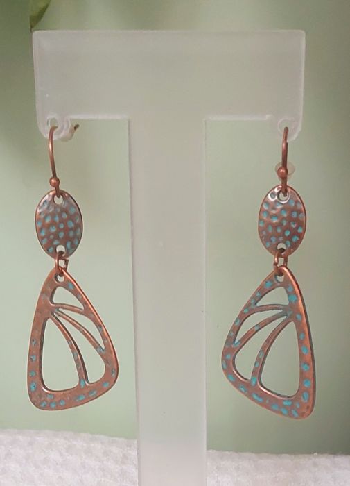 Brincos metal cobre com azul