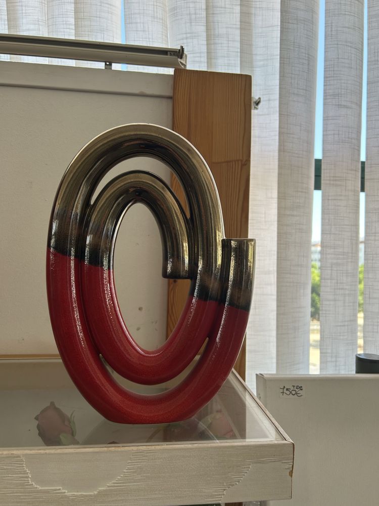 Conjunto de quadro e jarra
