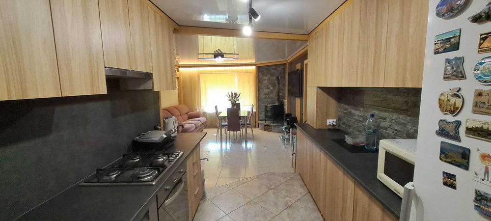 Продаж класного будинку в Рибальському на березі річки