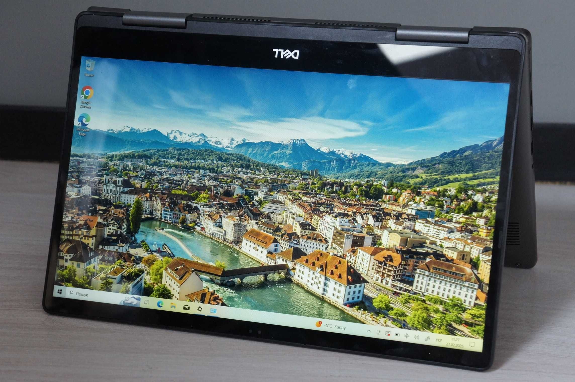 Сенсорн Dell 15-7573 Core i5 8250U 8GB 256+500GB FHD IPS 15,6"