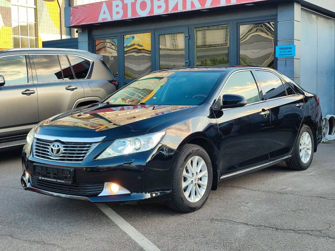 Toyota Camry VII (XV50), 2012 р., Автомат 2.5 л.