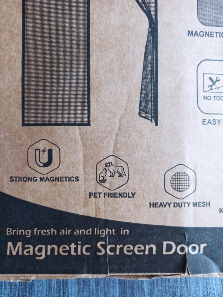 Fly Screen siatka przeciw komarom.