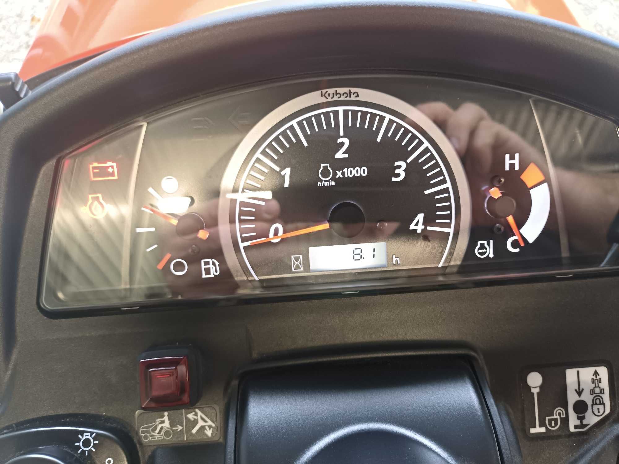 Kubota g261 HD kosiarka samojezdna wysoki wysyp 640 l kosz 137 kosisko