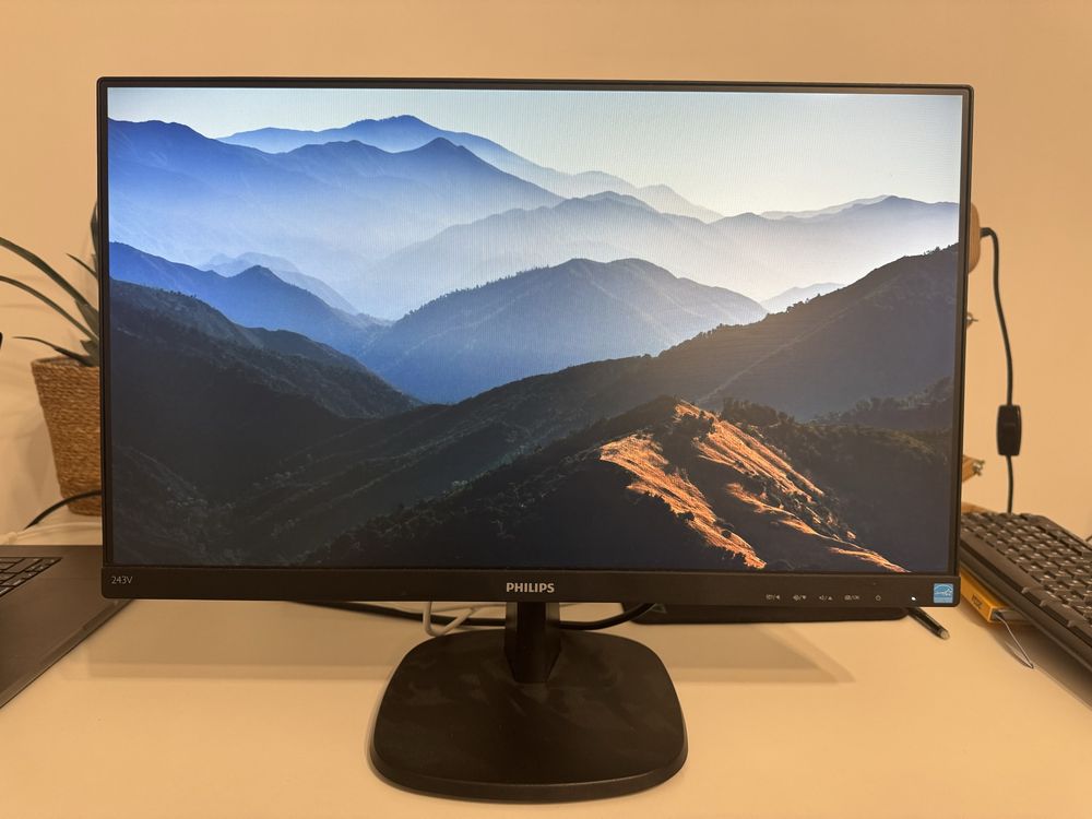 Monitor Philips 243v7qdab with audio