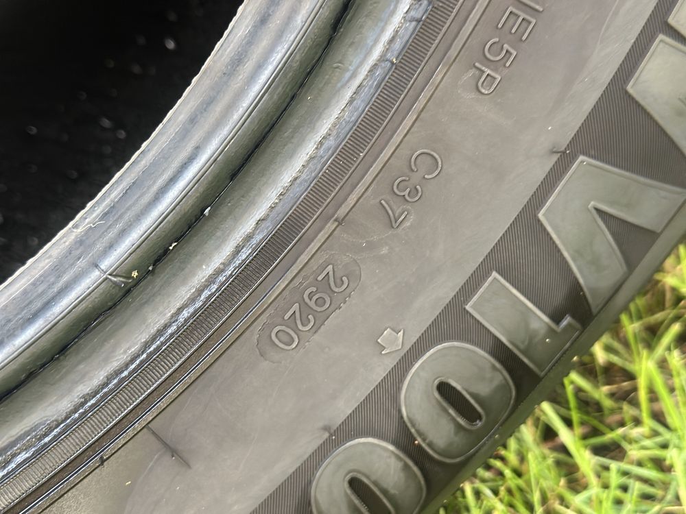 Opony Van 225/75 R16C zwmacniane 121/120R zimowe