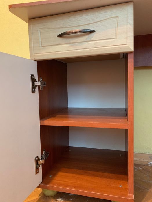 Трюмо, трильяж,  меблі в спальню