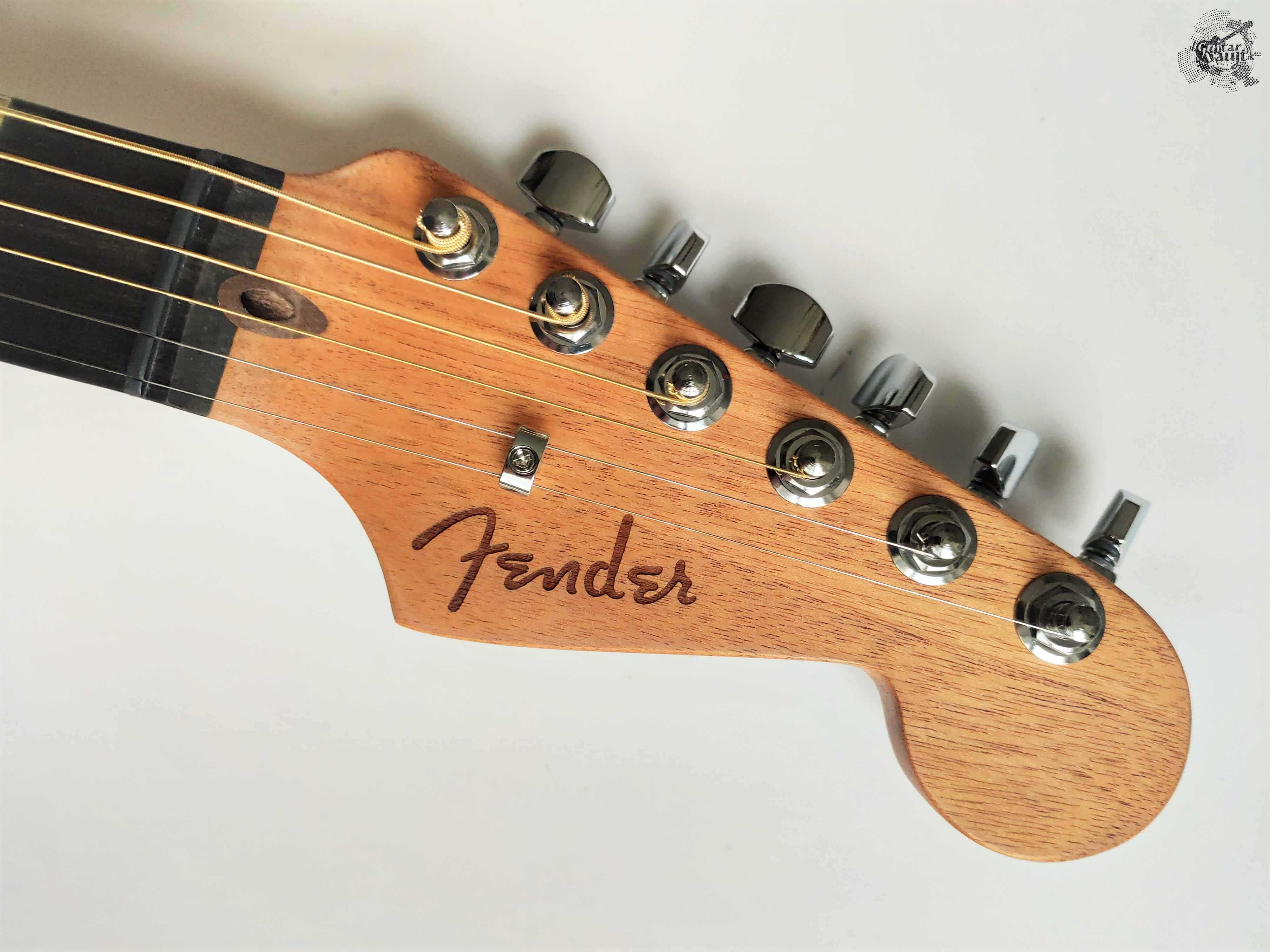 Новий Fender® American Acoustasonic Stratocaster® '2021 Sunburst