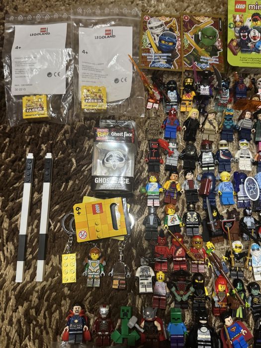 Лего фігурки оригінал