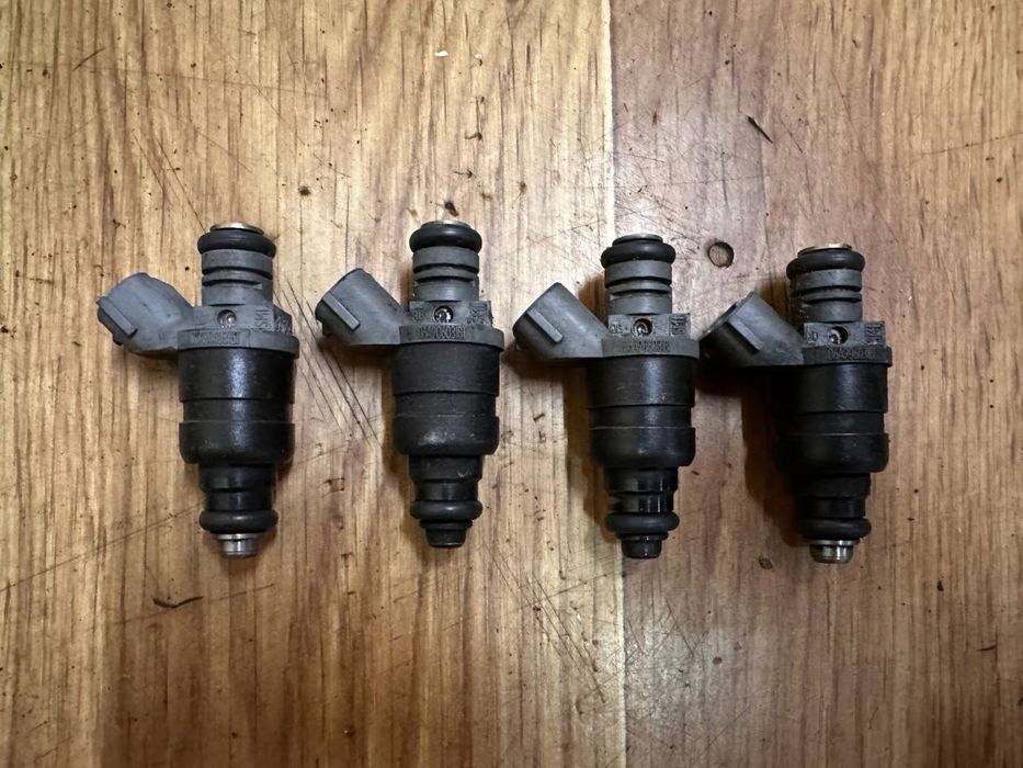 Форсунки 1.6 mpi BGU BSE BSF CCSE B06A906031BT  VW AUDI 06A 906 031 BT