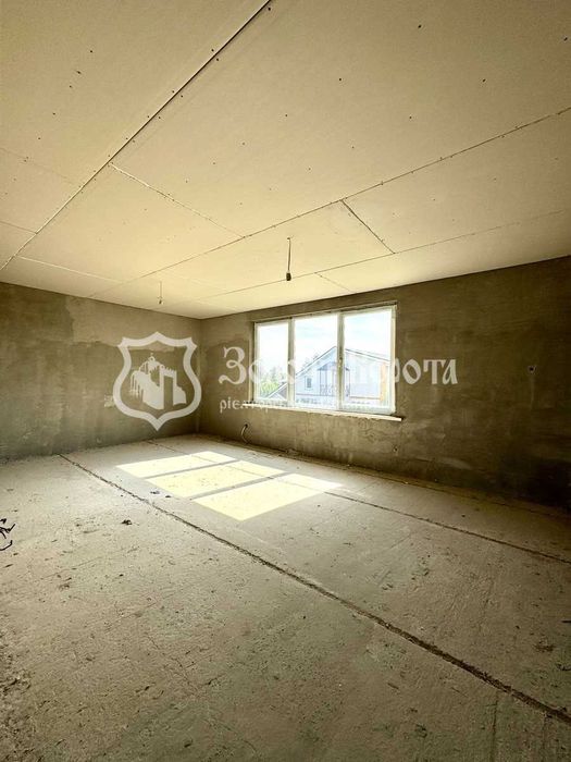 Будинок, 2пов. Без ремонту. село Липовий Скиток, Фастівський район