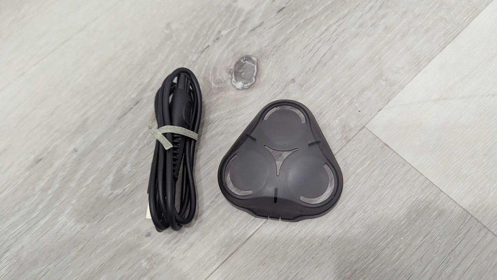 Електробритва Philips 5000X Series X5012 SkinProtect бритва чоловіча