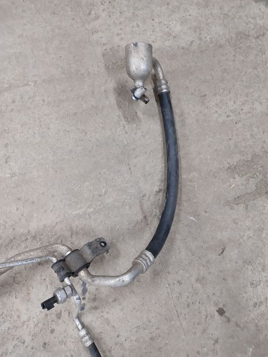 Трубка кондеціонера Hyundai Tucson ix35 разборка хюндай туксон іх35