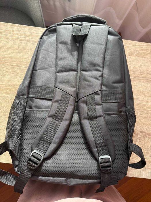 Продам рюкзак найк Nike