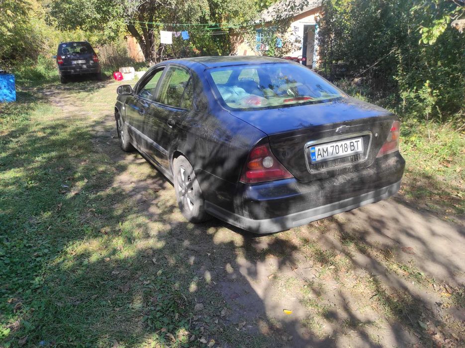 Авто Шевроле єванда 2.5л автомат коробка