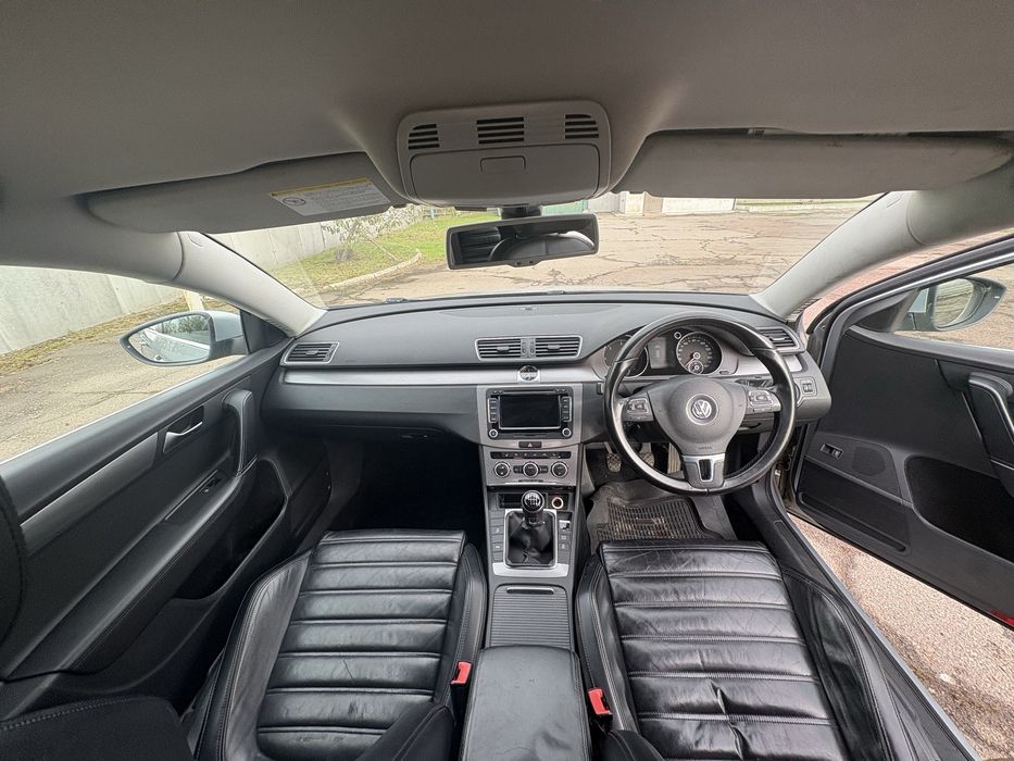 В Житомирі VW Passat B7 2013 1.6дизель праве кермо не розмитнений Жито