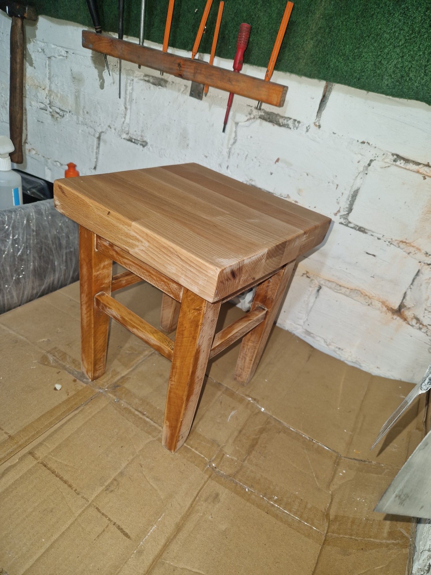 Taboret  cały drewniany
