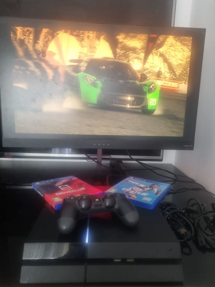 Ps4 + comando + 2 jogos da foto - Pode ser testada  !!