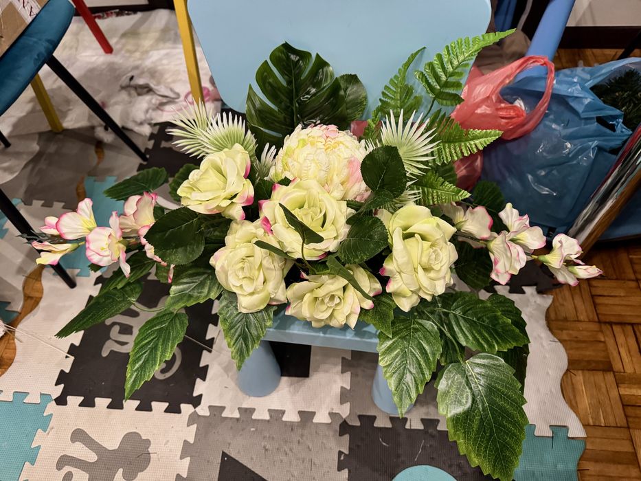 Rękodzieło wiazanka obciazona na cmentarz