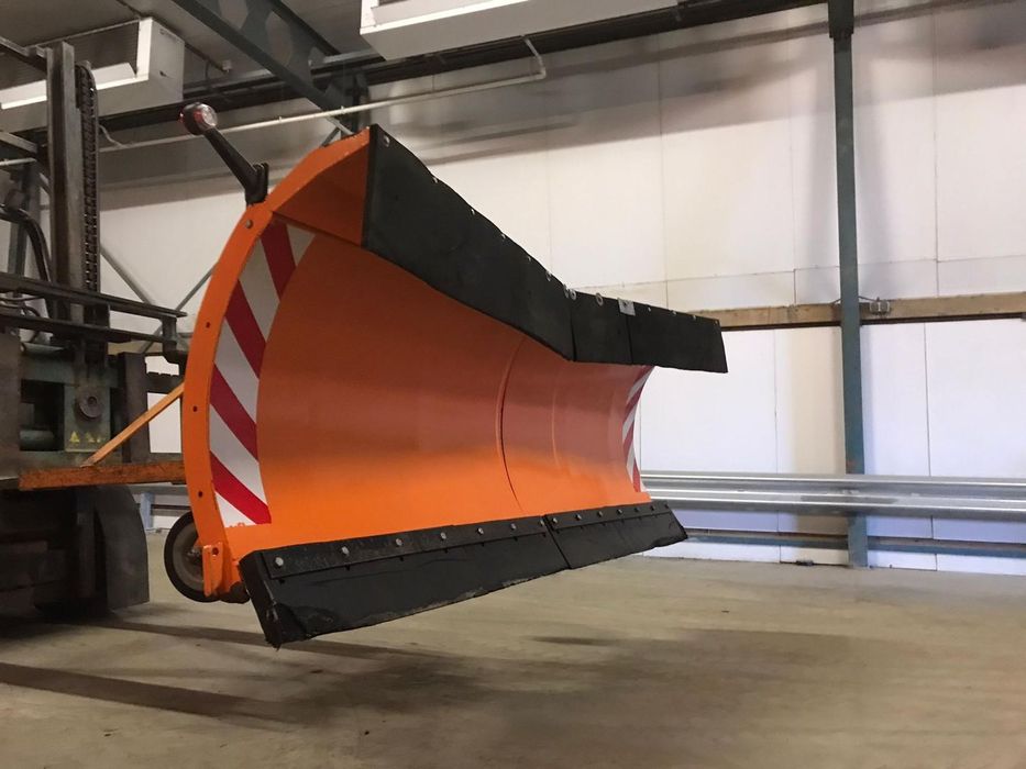 Pług do odśnieżania PRONAR PU-2600 JAK NOWY!