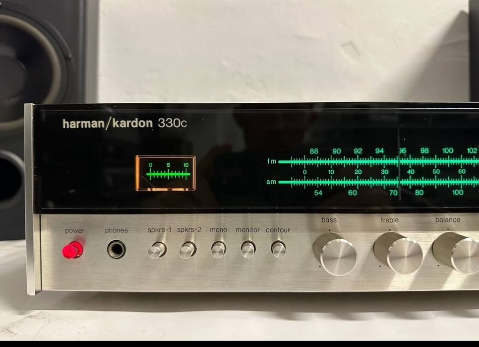 Amplituner/wzmacniacz stereo Harman Kardon 330C