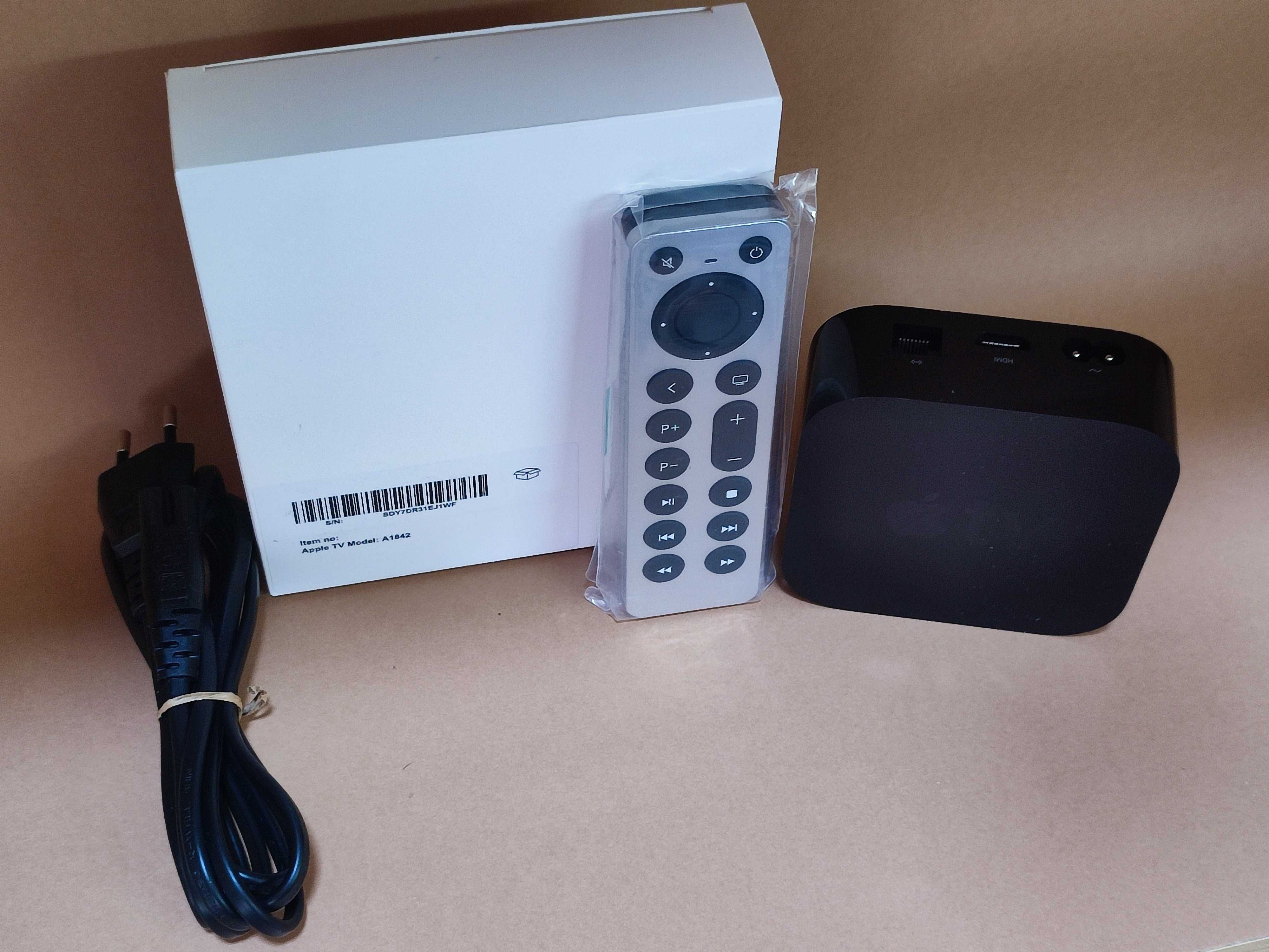 Apple Tv A1842 4K HDR Box 32GB App Store Smart TV Stream Tv.
